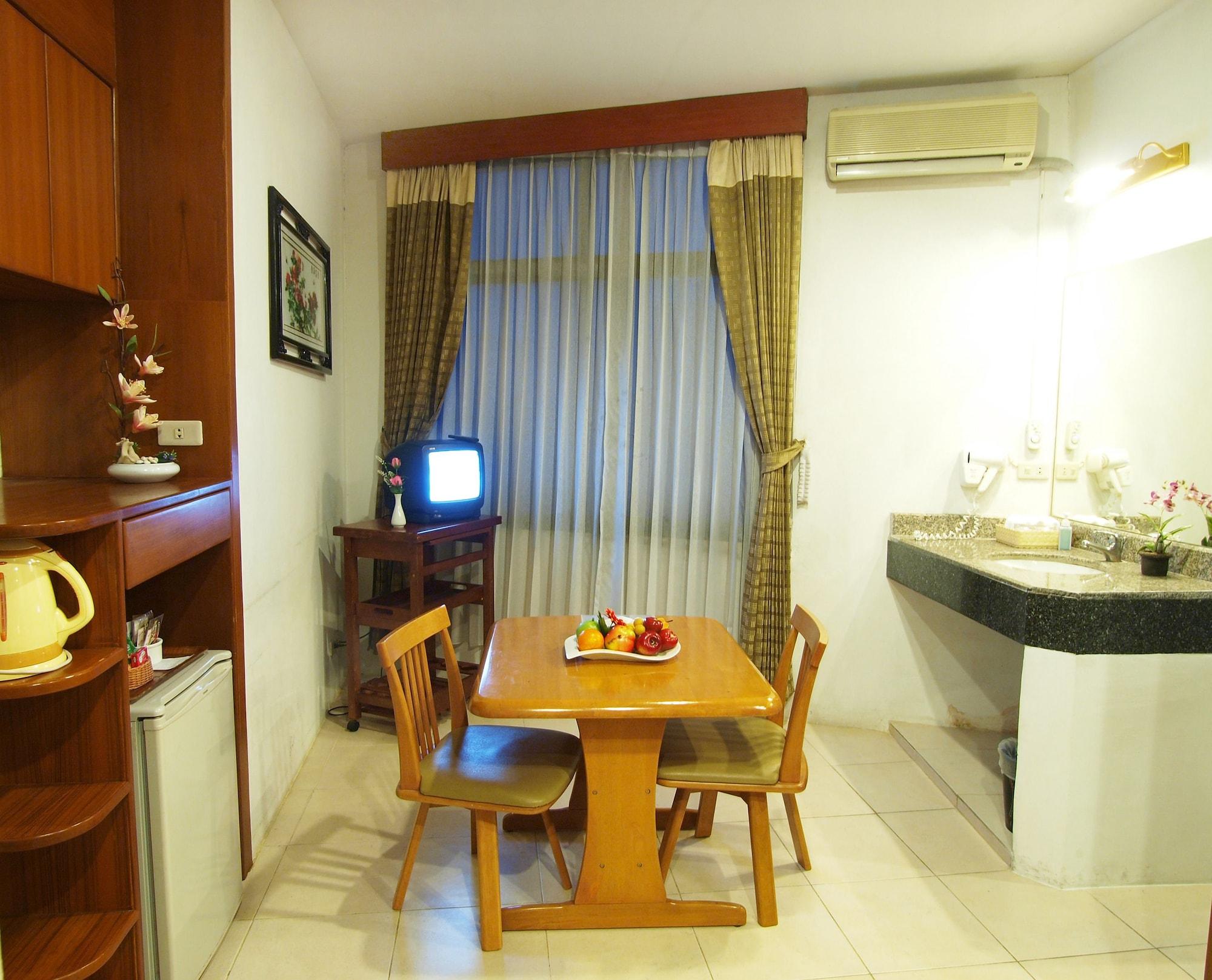 China Town Hotel - Sha Plus Certified Bangkok Exterior photo