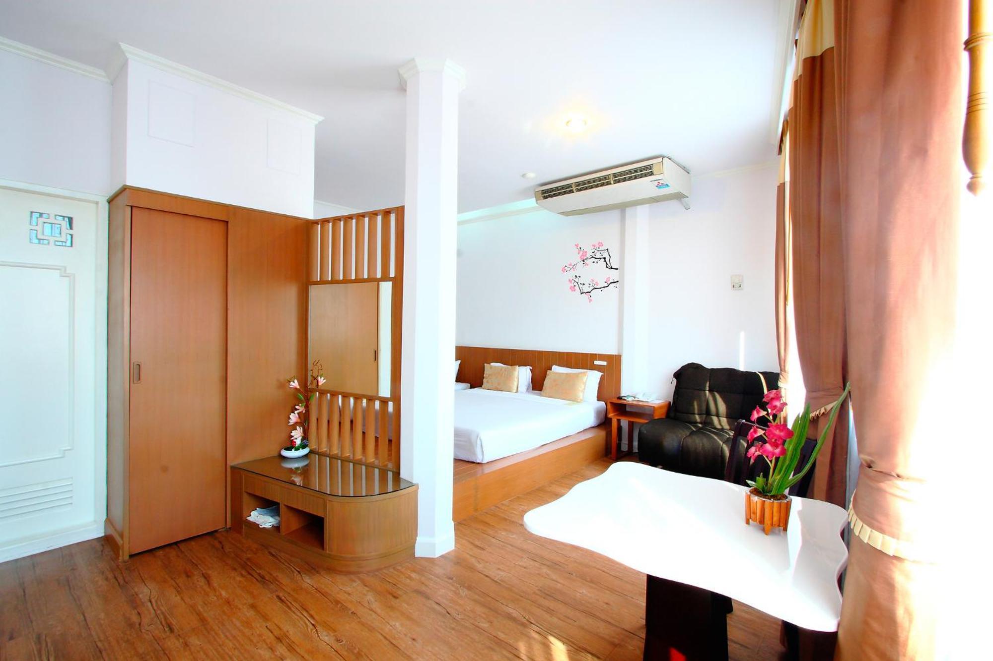 China Town Hotel - Sha Plus Certified Bangkok Exterior photo